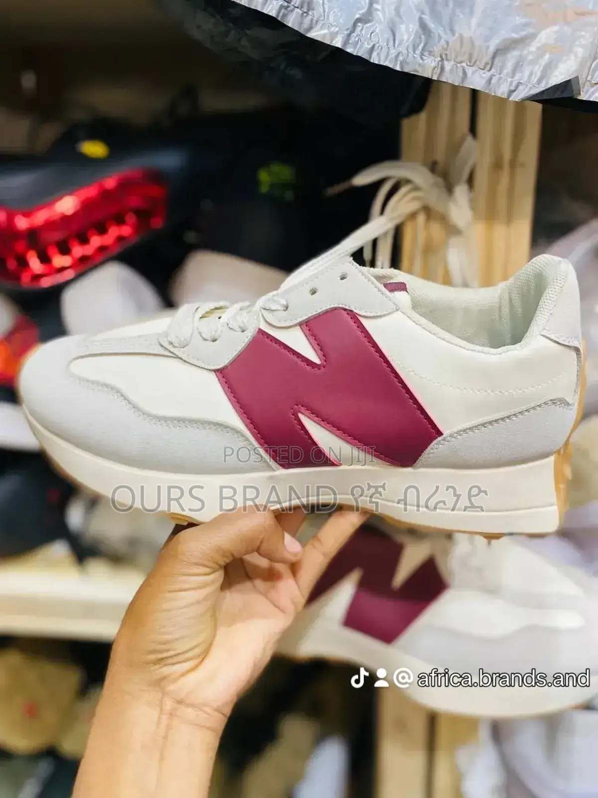 New Balance High Quality Sneaker