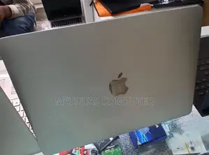 Photo - New Laptop Apple MacBook Air 2023 M2 8GB Apple M2 SSD 256GB