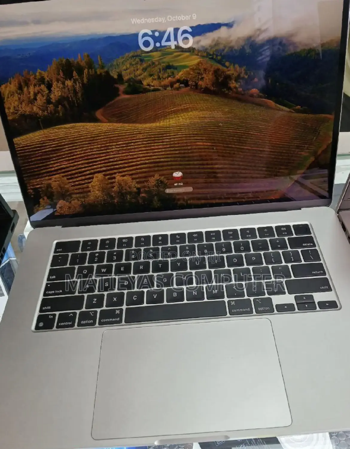 New Laptop Apple MacBook Air 2023 M2 8GB Apple M2 SSD 256GB