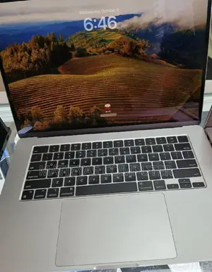 New Laptop Apple MacBook Air 2023 M2 8GB Apple M2 SSD 256GB