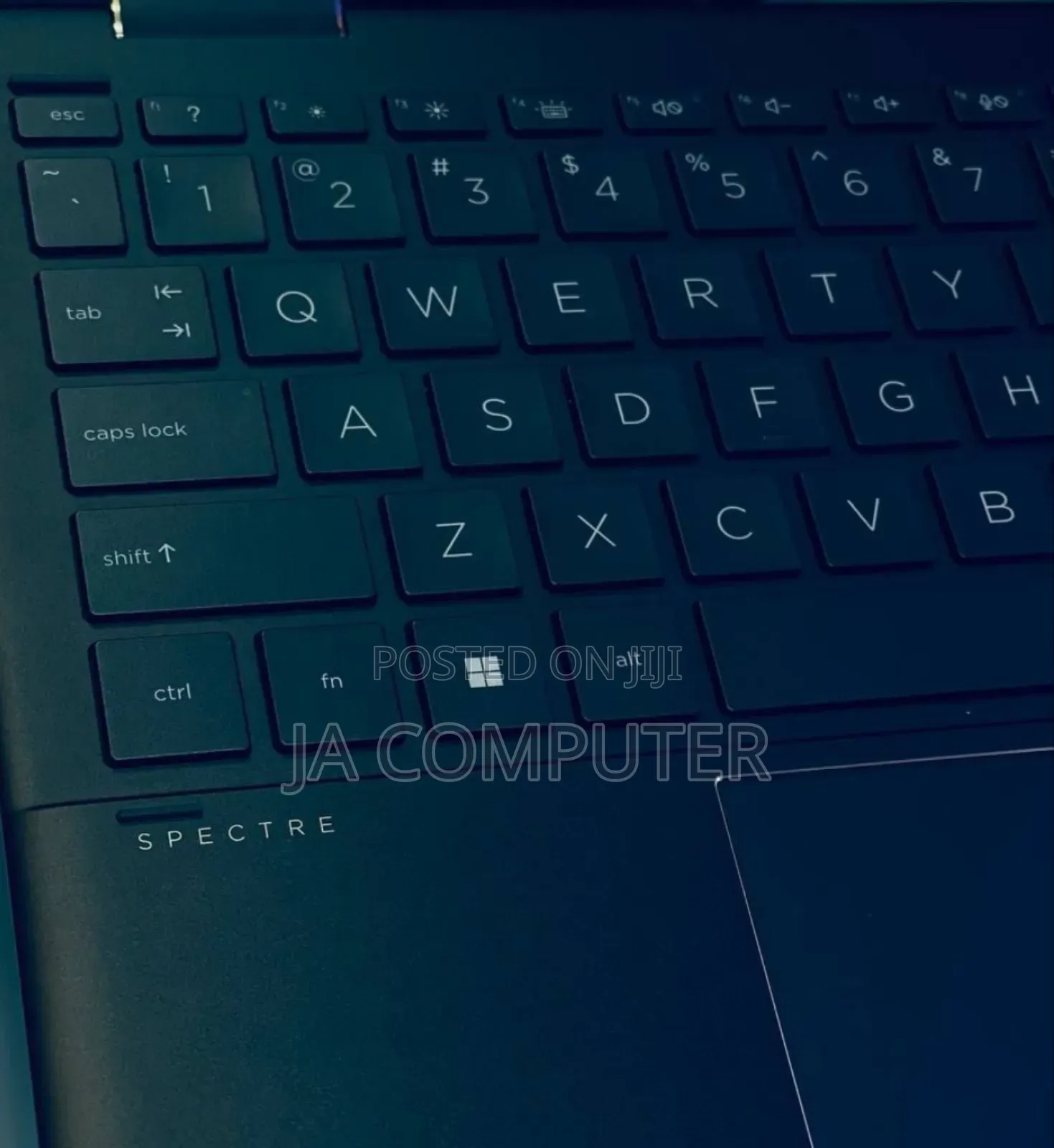 New Laptop HP Spectra 13 16GB Intel Core I7 SSD 1T