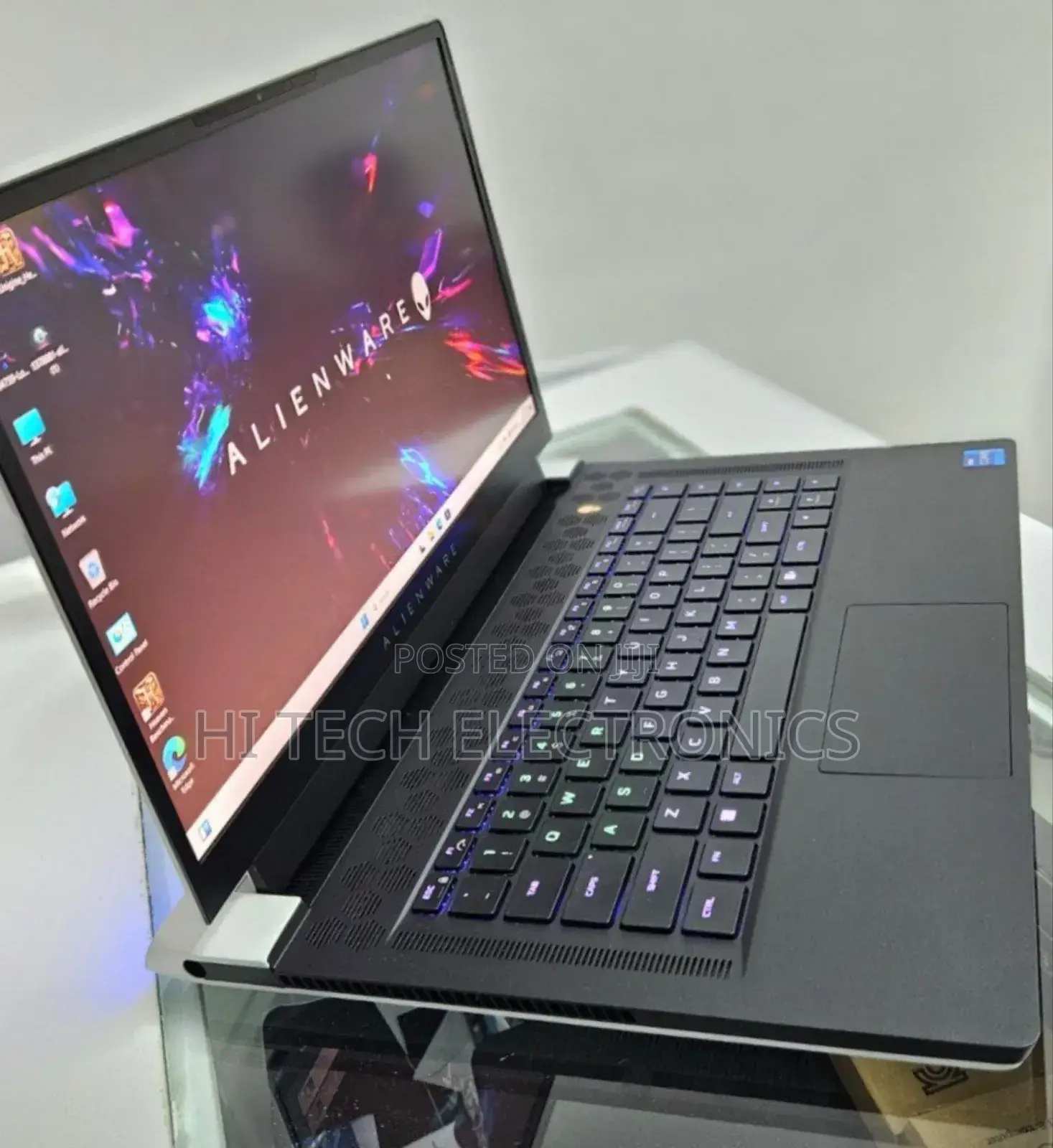 New Laptop Alienware M17x R2 32GB Intel Core I7 SSD 1T