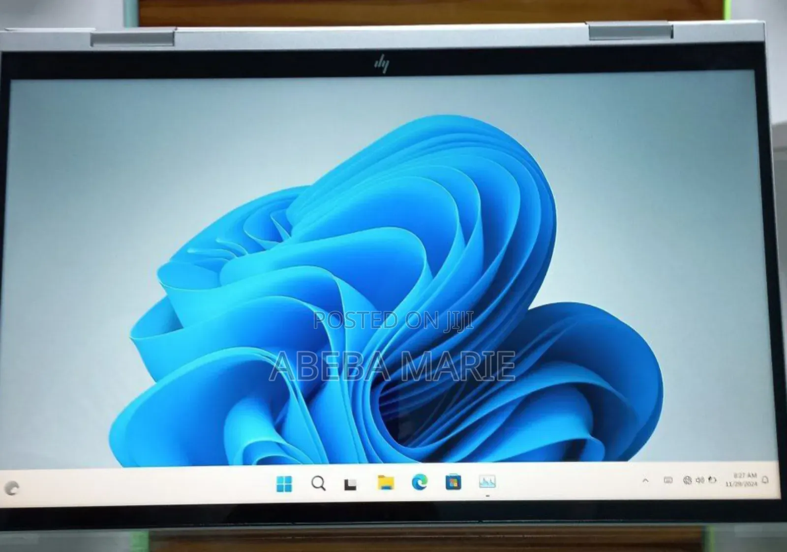 New Laptop HP Envy X360 8GB Intel Core I7 SSD 1T