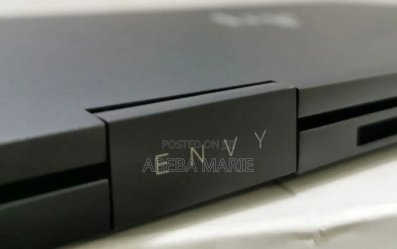 New Laptop HP Envy X360 8GB AMD Ryzen 7 SSD 512GB