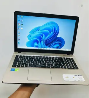 Photo - New Laptop Asus 4GB Intel SSD 1T