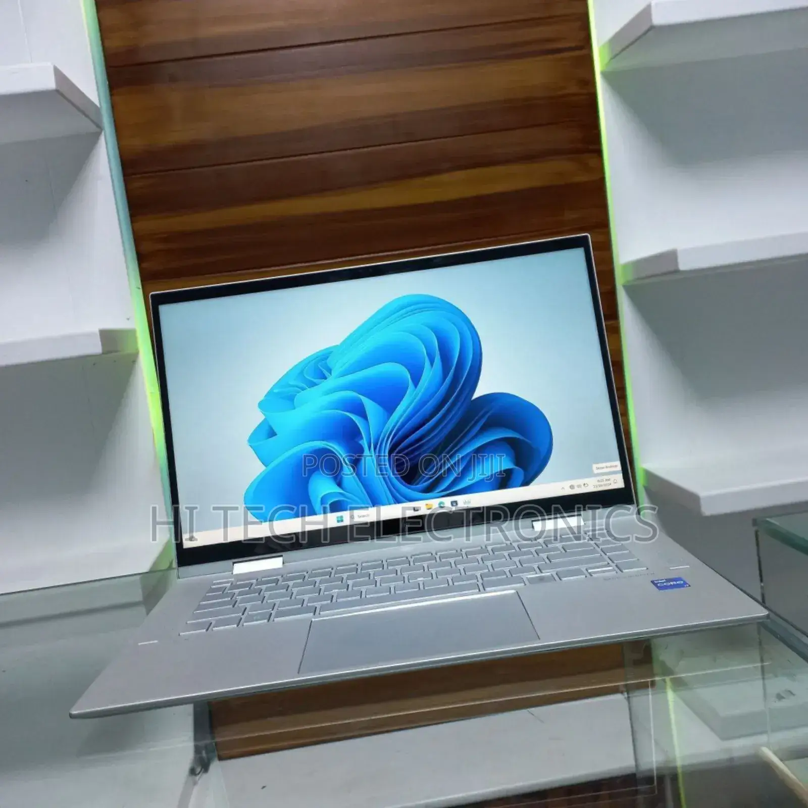 New Laptop HP Envy 15 8GB Intel Core I7 SSD 1T