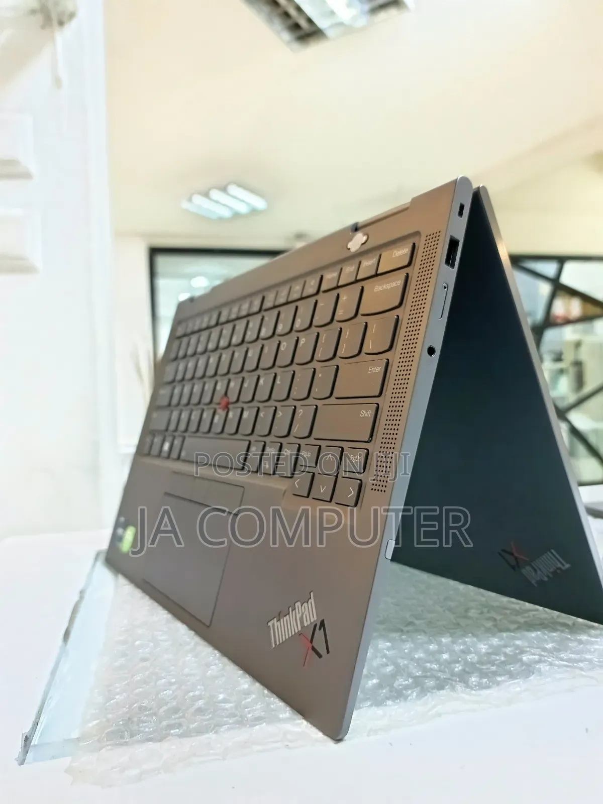 New Laptop Lenovo Thinkpad X1 Yoga 32GB Intel Core I7 SSD 1T