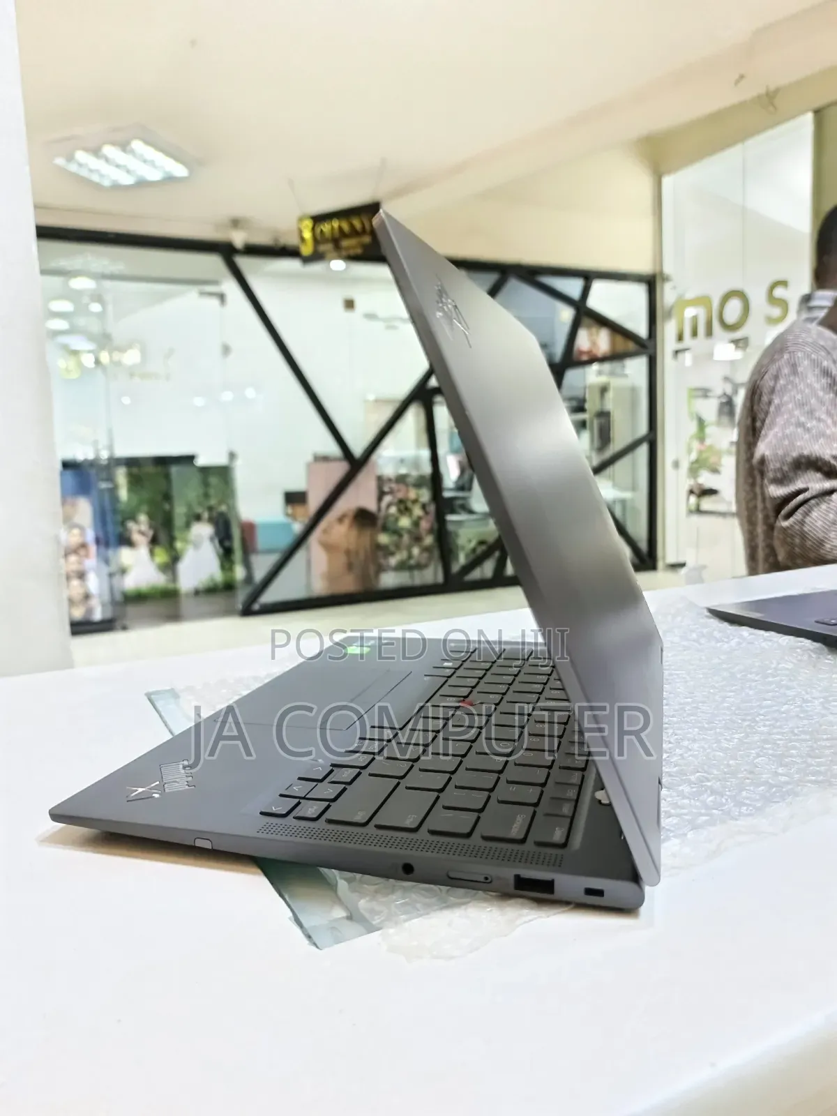 New Laptop Lenovo Thinkpad X1 Yoga 32GB Intel Core I7 SSD 1T