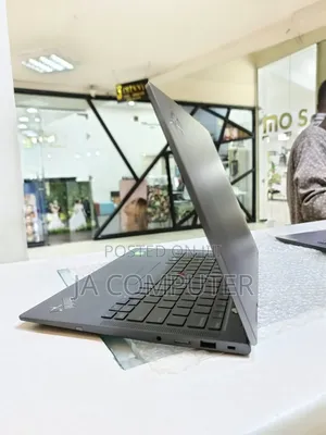 New Laptop Lenovo Thinkpad X1 Yoga 32GB Intel Core I7 SSD 1T