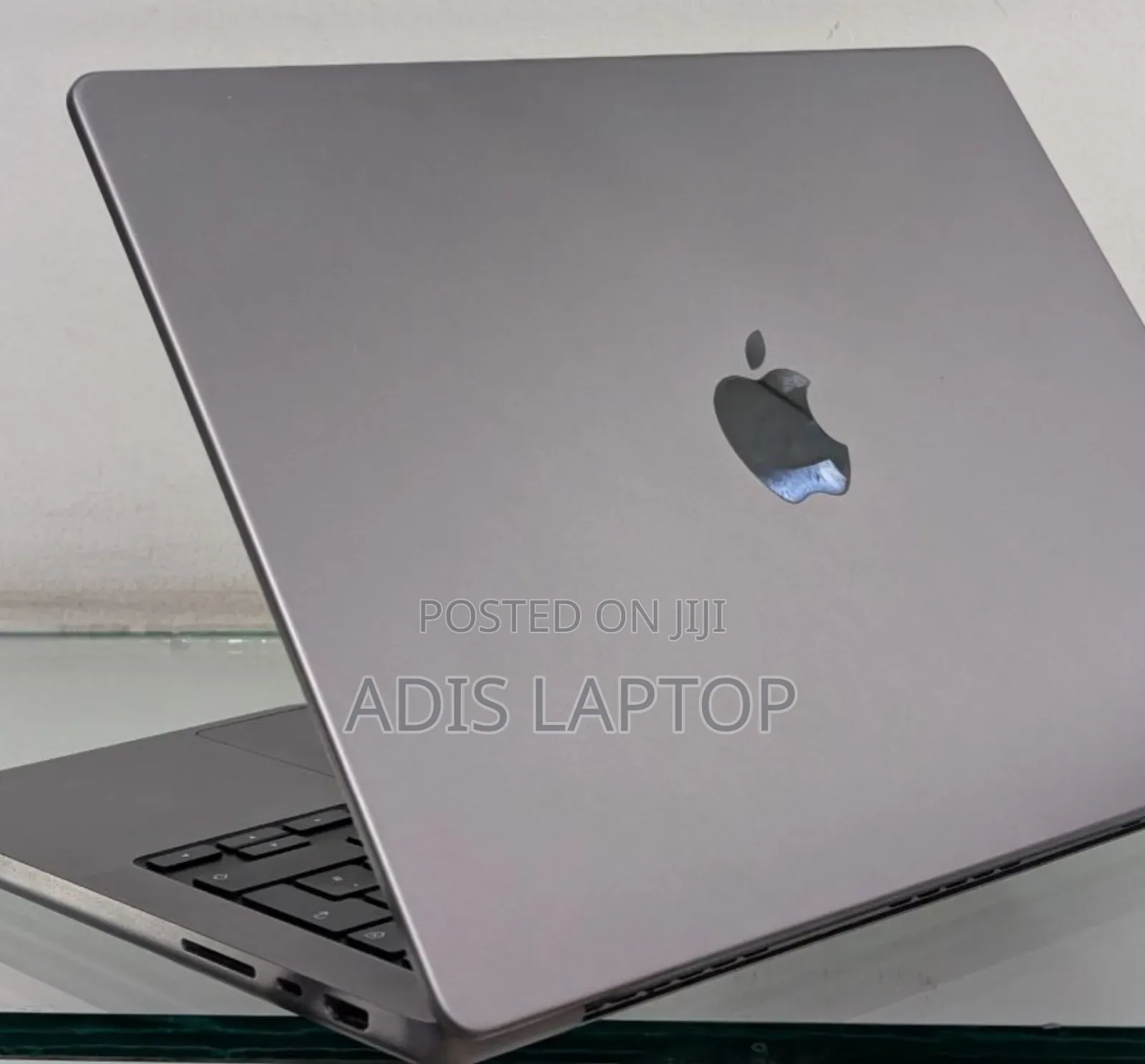 New Laptop Apple MacBook Pro 2021 M1 16GB Apple M1 Pro SSD 512GB