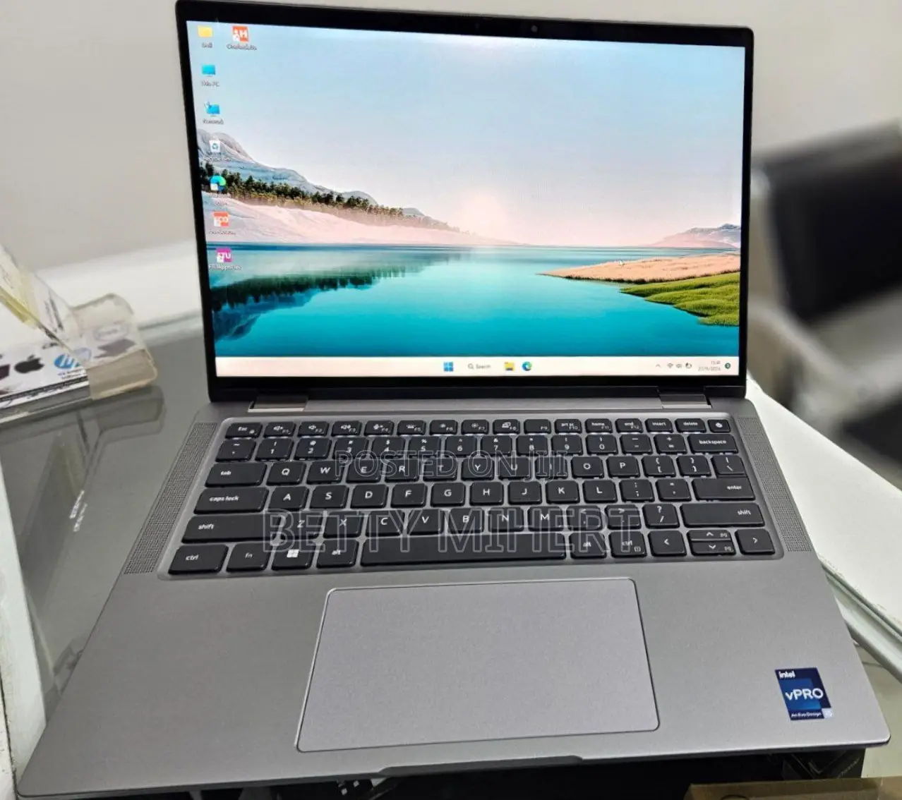 New Laptop HP Envy X360 16GB Intel Core I5 SSD 256GB