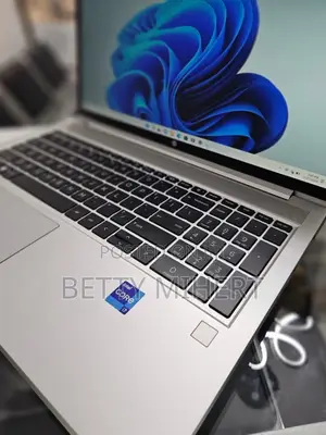 New Laptop HP ProBook 450 G8 16GB Intel Core I7 SSD 512GB