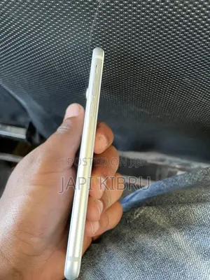 Apple iPhone 8 64 GB White