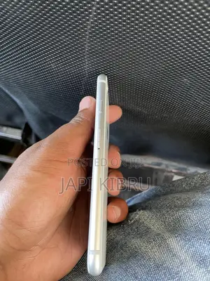 Apple iPhone 8 64 GB White