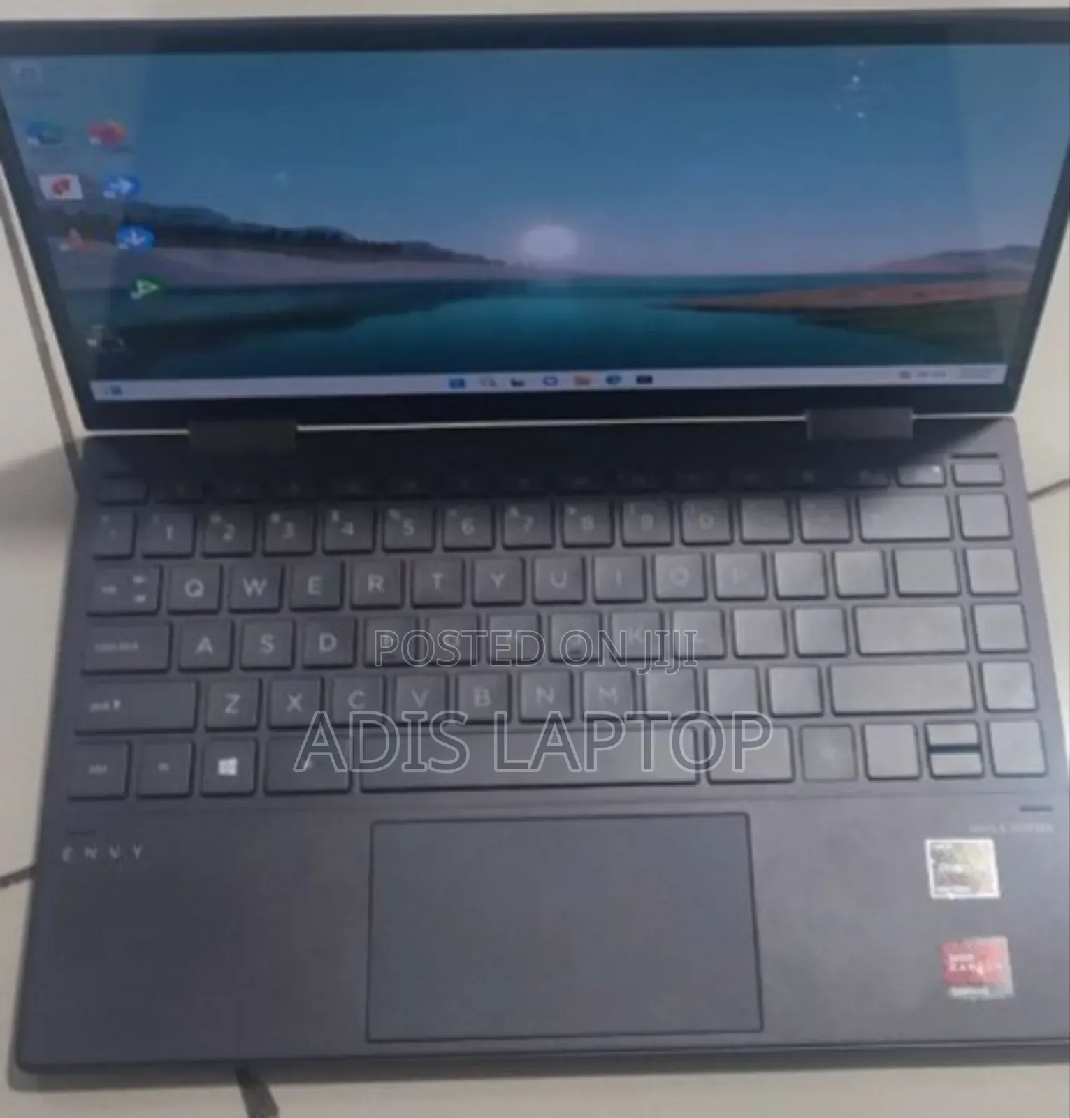 New Laptop HP Envy 13 8GB AMD Ryzen 5 SSD 256GB