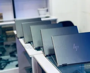 Photo - New Laptop HP Spectre 16GB Intel Core I7 SSD 1T