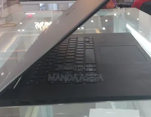 New Laptop Dell Precision 5540 16GB Intel Core I9 SSD 512GB