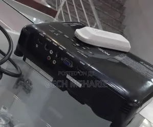 Ebrand New Epson Projector E