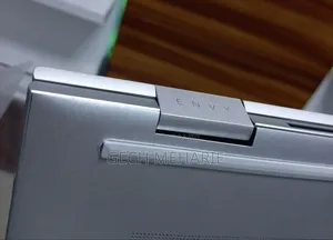 New Laptop HP Envy X360 8GB Intel Core I7 SSD 1T