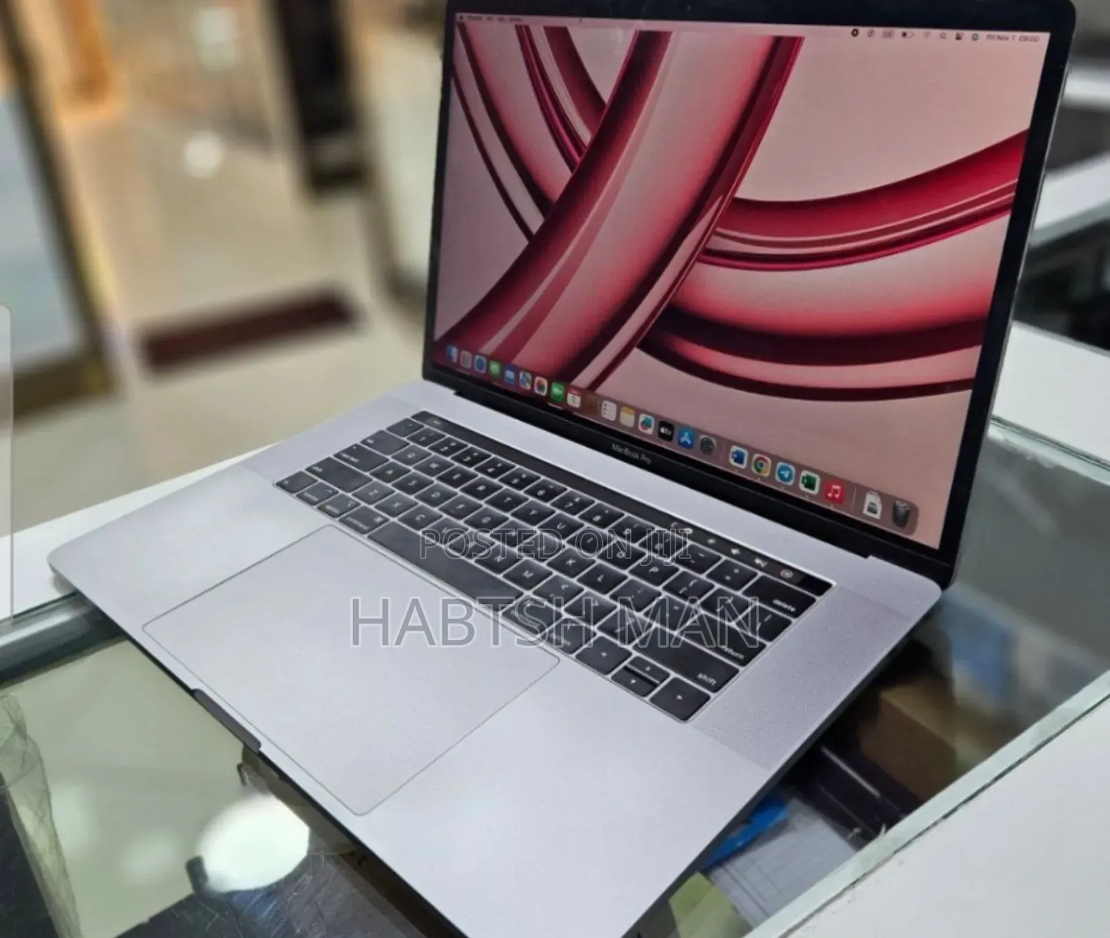 New Laptop Apple MacBook Pro 2019 16GB Intel Core I9 SSD 1T