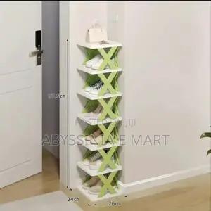 6 ጥንድ ጫማዎችን ይይዛል