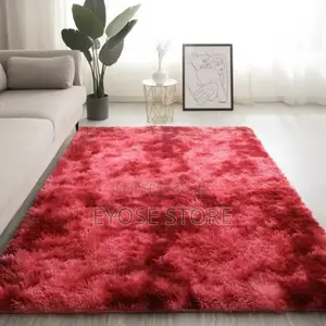 ለስላሳ እና ምቹ የፈር ምንጣፍ