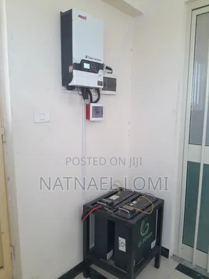 Photo - Invertor, Solarpanel and Battery Market