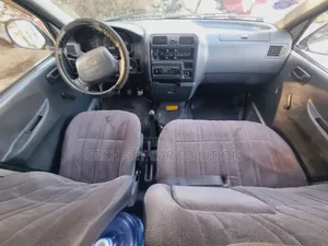 Photo - Toyota HiAce 2005 Silver