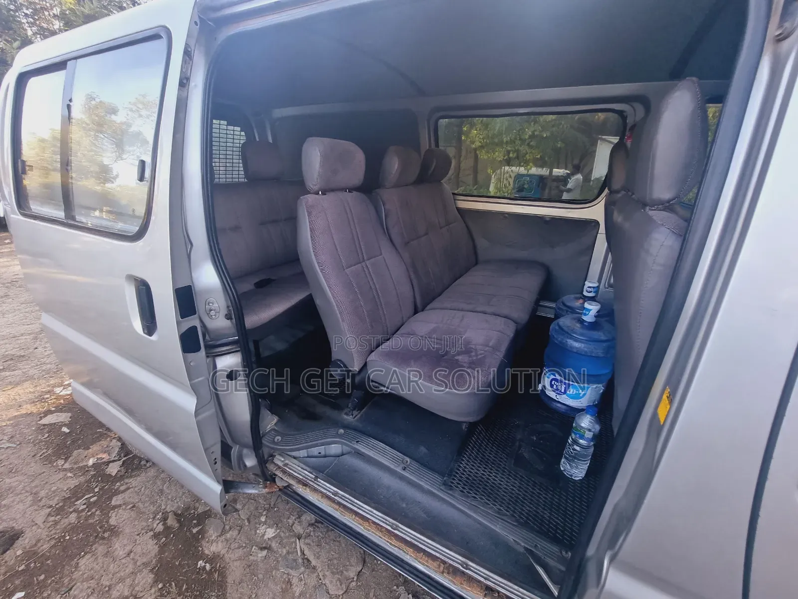 Toyota HiAce 2005 Silver