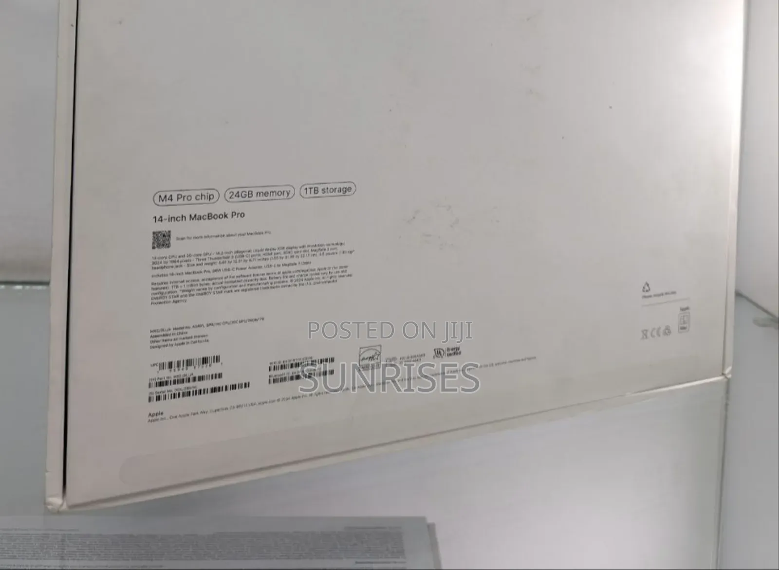 New Laptop Apple MacBook Pro 2024 M4 14-Inch 24GB Apple M3 Max SSD 1T