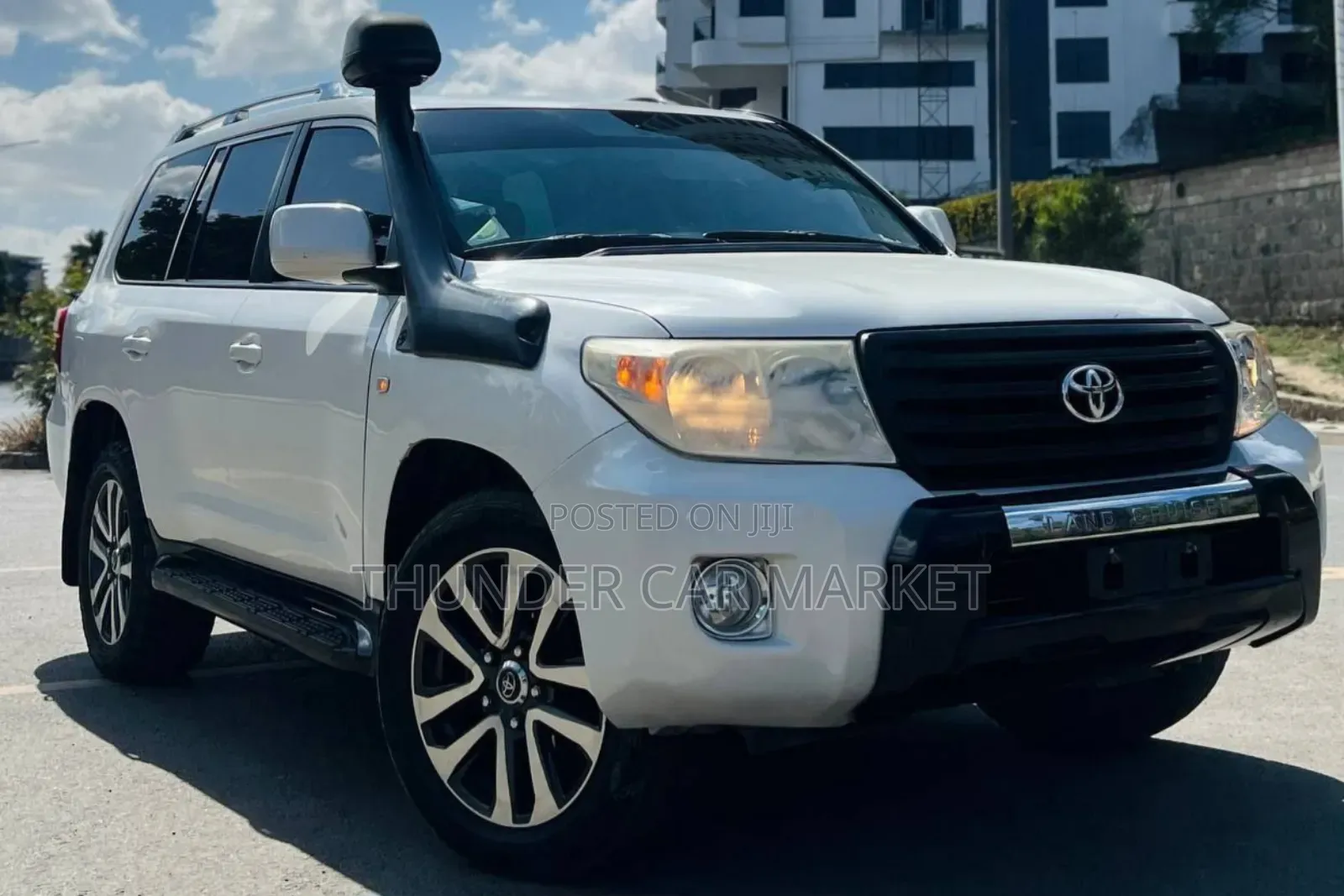 Toyota Land Cruiser 2012 White