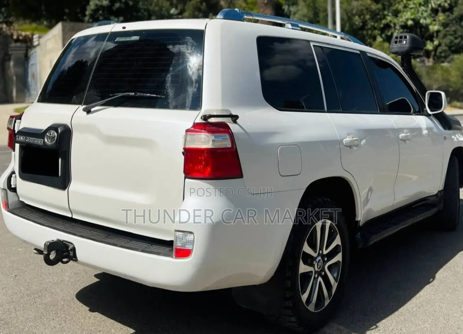 Toyota Land Cruiser 2012 White
