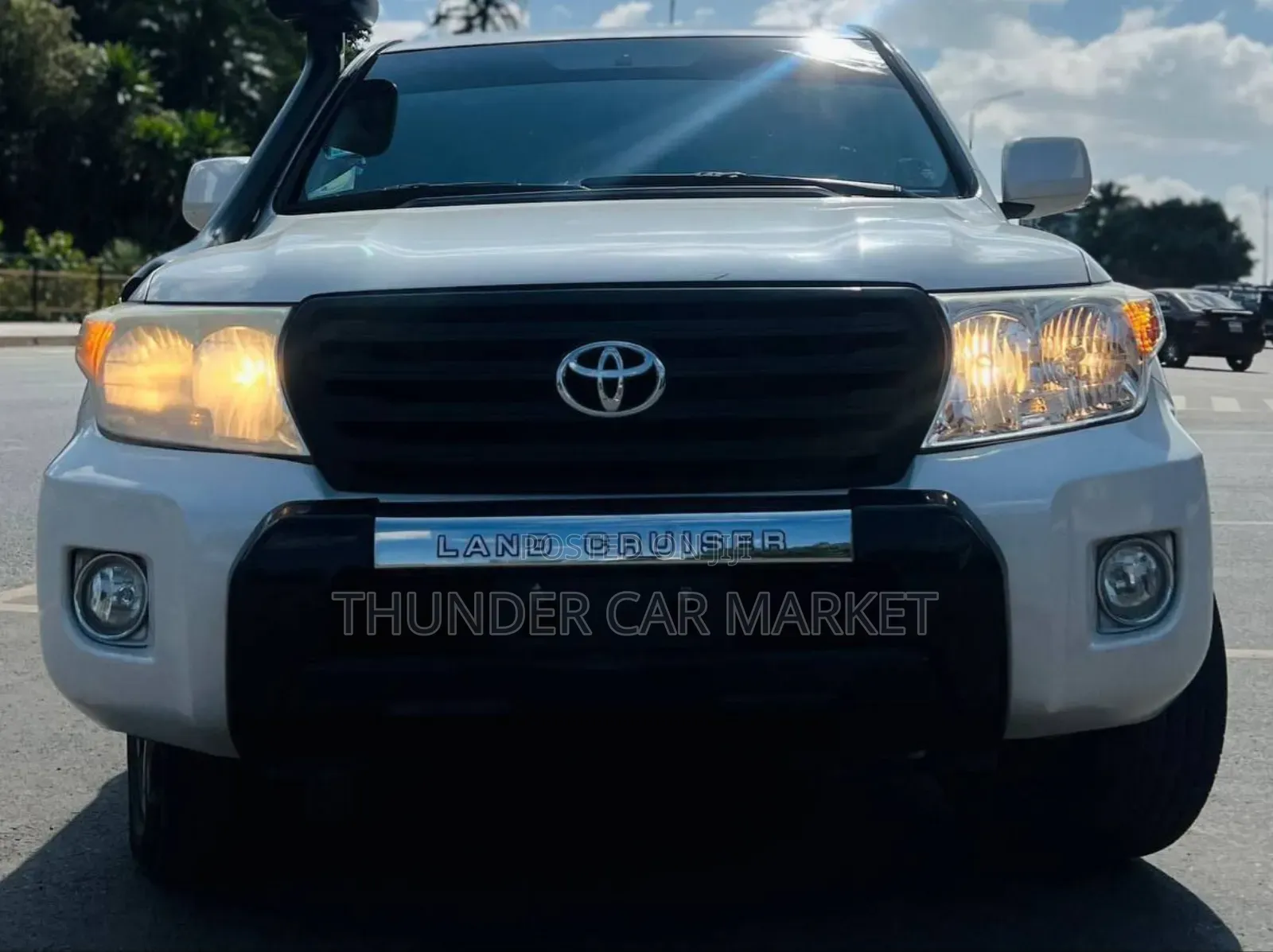 Toyota Land Cruiser 2012 White