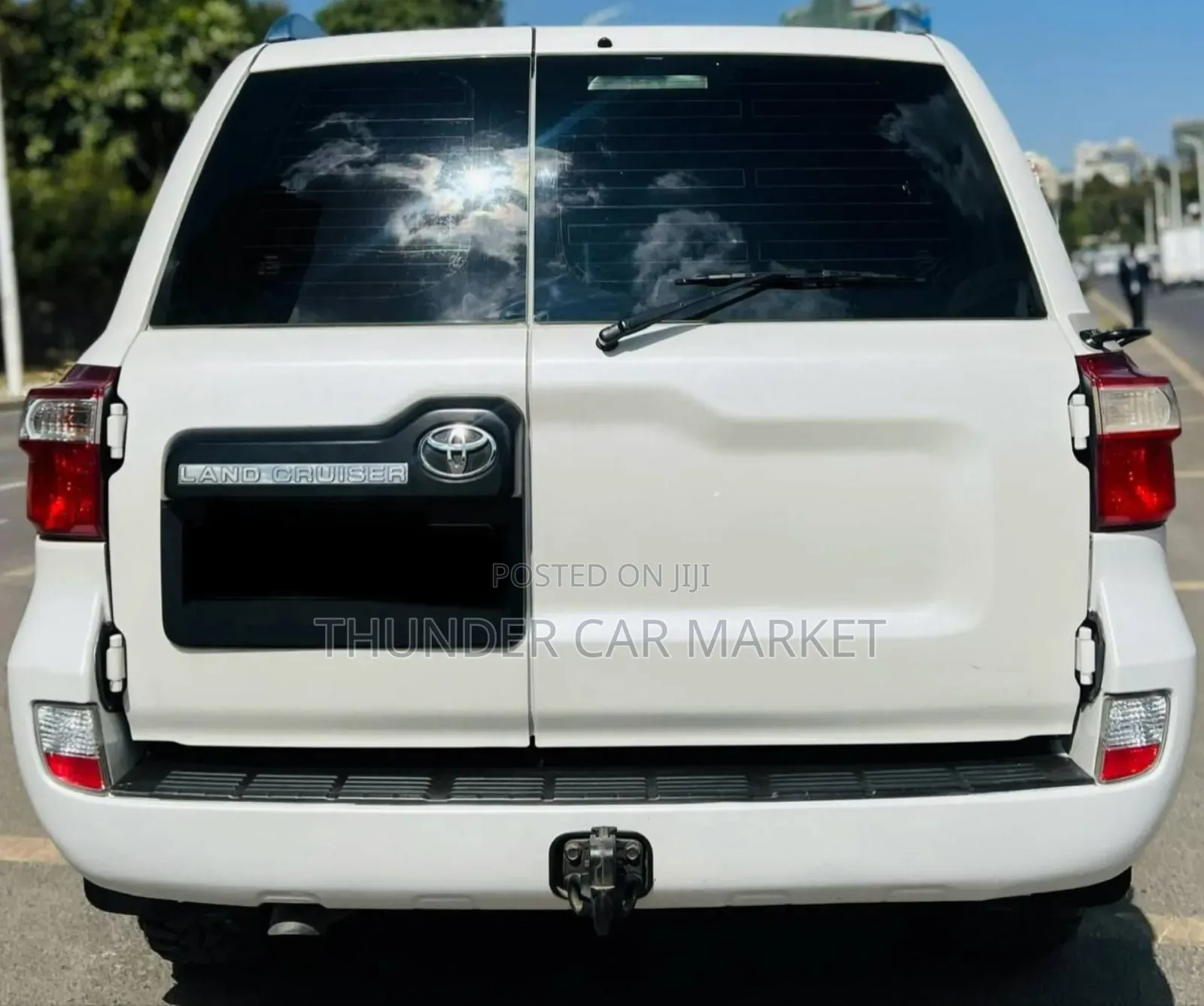Toyota Land Cruiser 2012 White