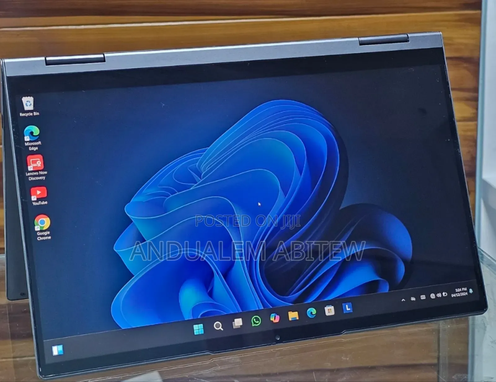 New Laptop Lenovo Yoga 700 12GB Intel Core I7 SSD 512GB