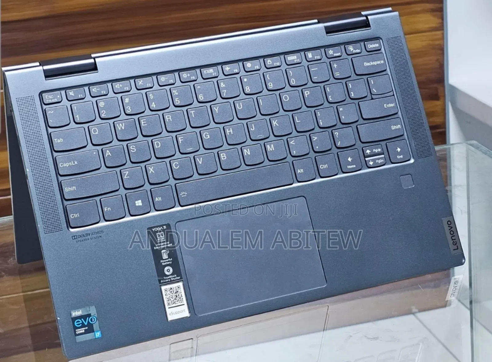 New Laptop Lenovo Yoga 700 12GB Intel Core I7 SSD 512GB