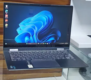 New Laptop Lenovo Yoga 700 12GB Intel Core I7 SSD 512GB