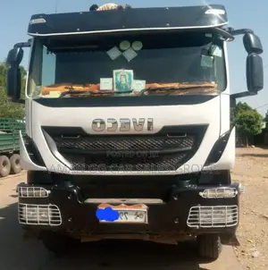 Photo - Iveco Trucker Kena Tesabi