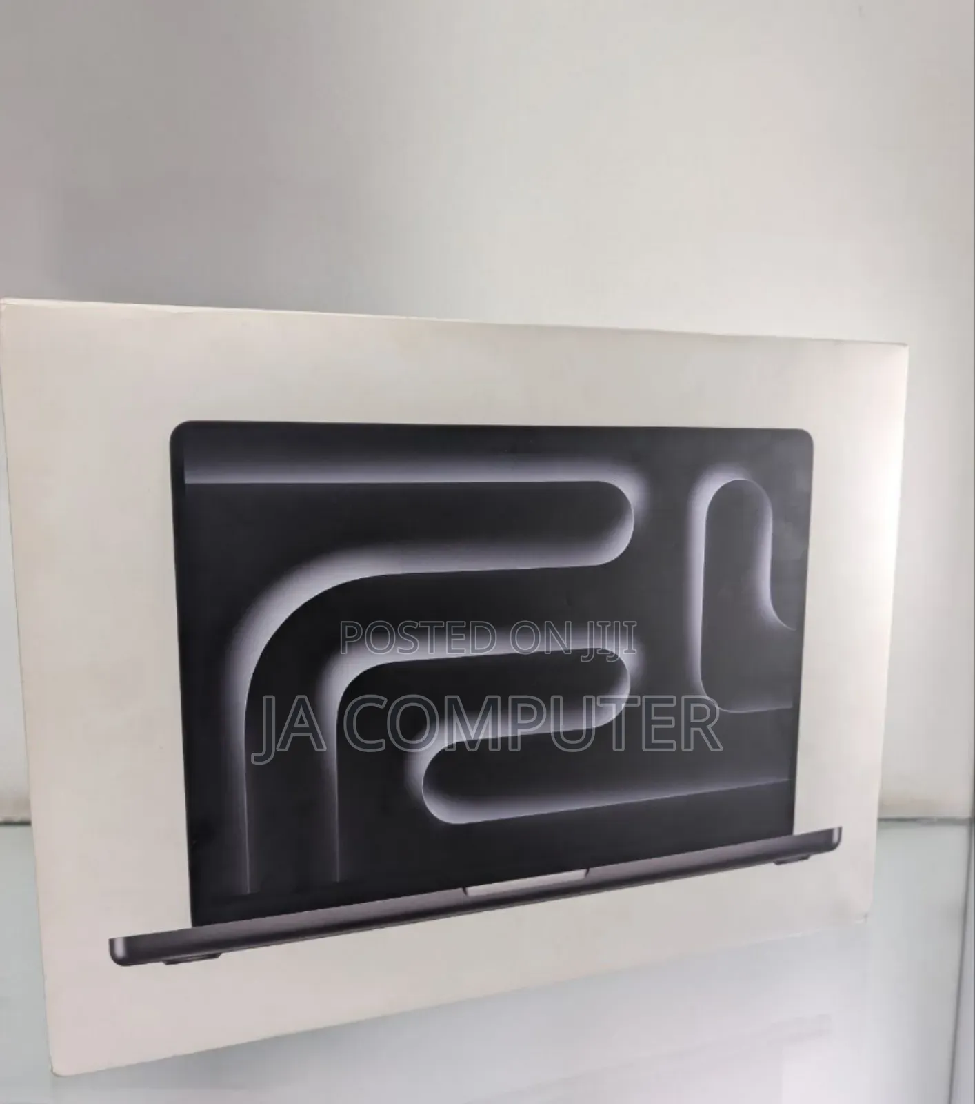 New Laptop Apple MacBook Pro 2024 M4 14-Inch 24GB Apple M3 Max SSD 1T