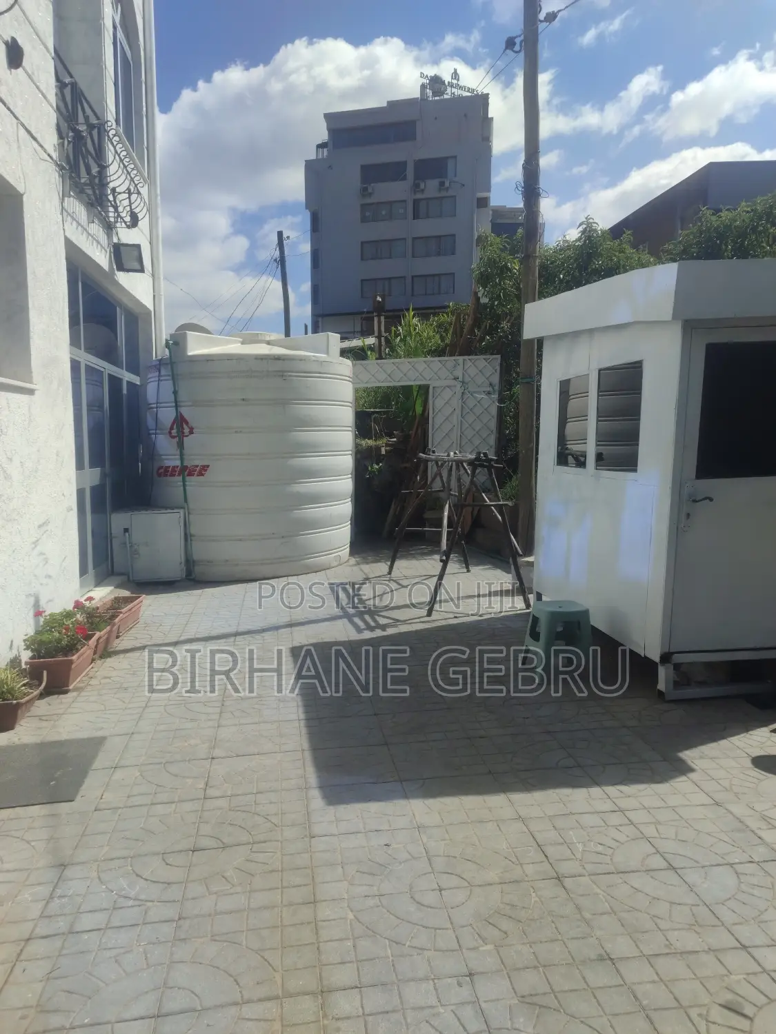 G+4 House Rent for Business or Living