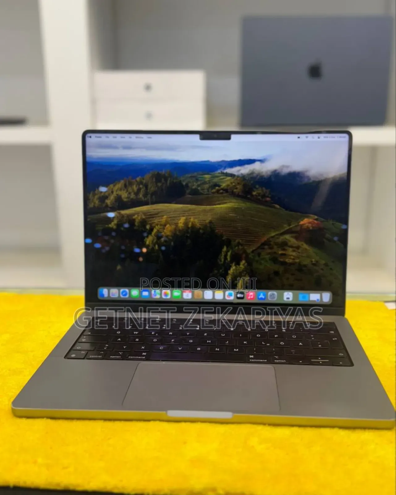 New Laptop Apple MacBook Pro 2021 M1 16GB Apple M1 Pro SSD 512GB