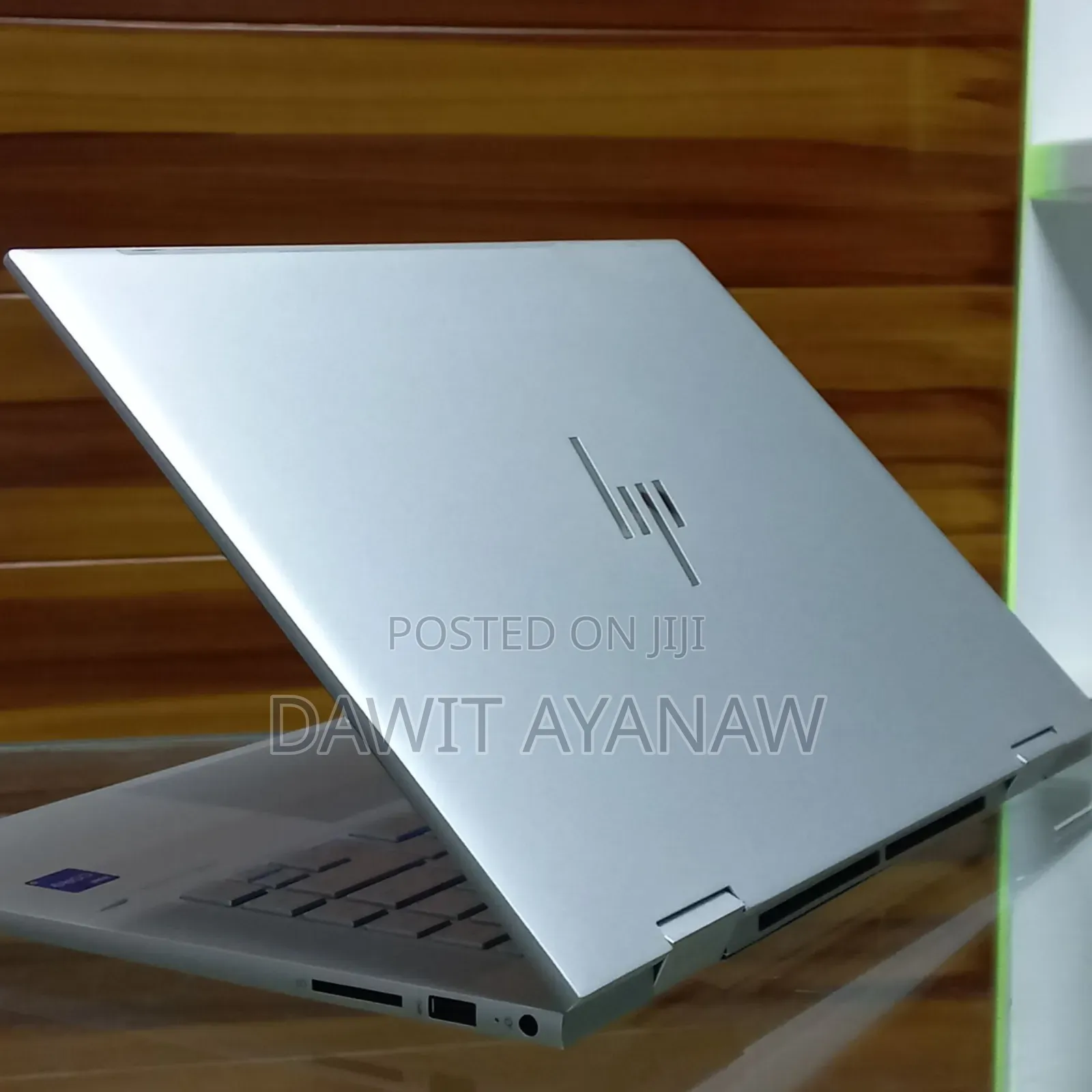 New Laptop HP Envy X360 8GB Intel Core I7 SSD 1T