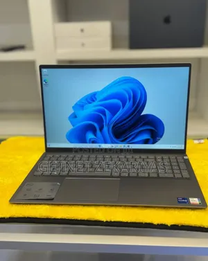 New Laptop Dell Precision 15 5540 8GB Intel Core I7 SSD 512GB