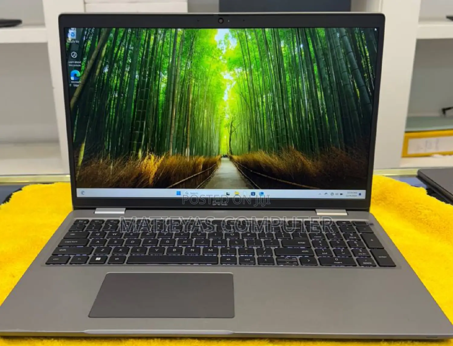 New Laptop Dell Precision 15 3520 16GB Intel Core I7 SSD 1T