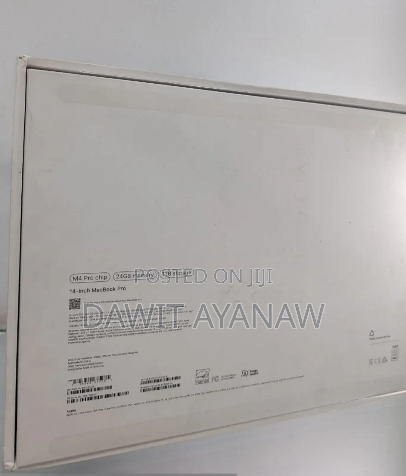 New Laptop Apple MacBook Pro 2024 M4 14-Inch 24GB Apple M3 SSD 1T