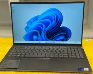 Laptop Dell Precision 15 3520 8GB Intel Core I7 SSD 512GB