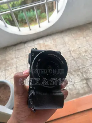 Photo - Sony Camera A6300