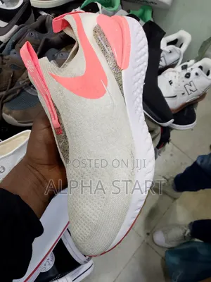 Photo - Nike Skechers Master Quality Shoes for You