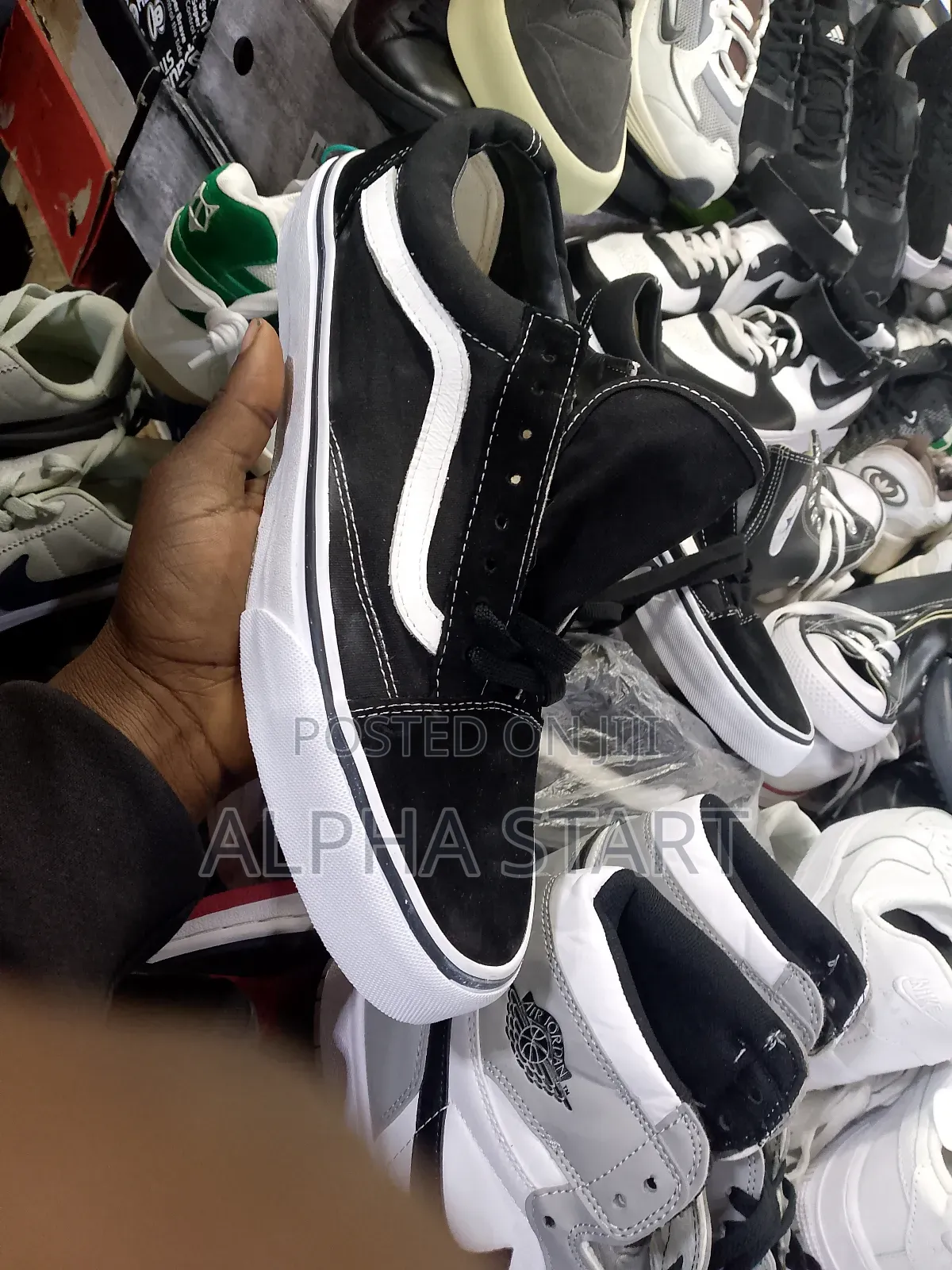 Vans Old School Master Quality Shoes for You