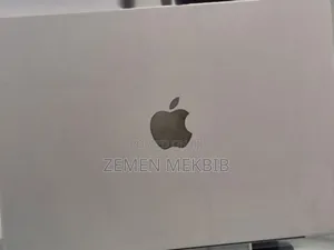 Photo - New Laptop Apple MacBook Pro 2019 16GB Intel Core I7 SSD 512GB